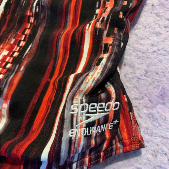 Speedo red athletic swimsuit - Picture 2 of 5